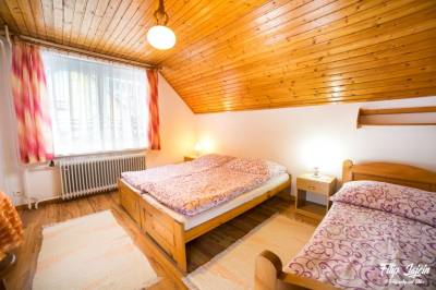 Spálňa s manželskou posteľou a samostatným lôžkom, Drevenica v Habovke, Habovka