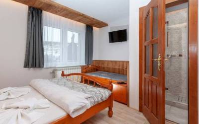 3-lôžková izba s manželskou posteľou, samostatným lôžkom a LCD TV, Vila Andrea, Ždiar