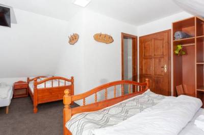 4-lôžková izba s manželskou posteľou a 2 samostatnými lôžkami, Vila Andrea, Ždiar