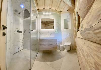 Kúpeľňa s parnou saunou/sprchou a toaletou, Chata Panorama Family, Habovka