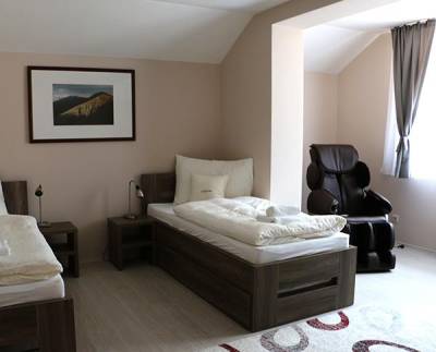Apartmán Chopok - spálňa s 2 samostatnými lôžkami a masážnym kreslom, Simply Relax Apartment Resort, Bystrá