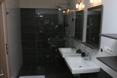 Apartmán Janka - kúpeľňa so sprchovacím kútom, Simply Relax Apartment Resort, Bystrá