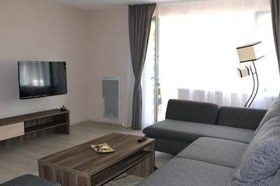 Apartmán Janka - obývačka s rohovou sedačkou a LCD TV, Simply Relax Apartment Resort, Bystrá