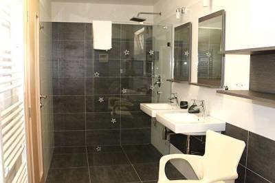 Apartmán Danka - kúpeľňa so sprchovacím kútom, Simply Relax Apartment Resort, Bystrá