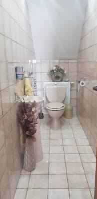 Kúpeľňa s toaletou, Ubytovanie Oslany, Oslany