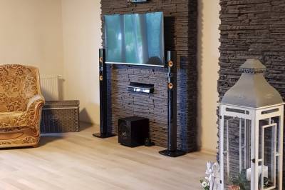 Obývačka s LCD TV, Ubytovanie Oslany, Oslany