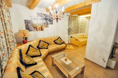 Obývačka s rozkladacím gaučom, Chata Paradise, Smižany