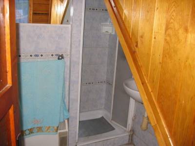 Kúpeľňa so sprchovacím kútom, Chalupa Bartošov, Zázrivá