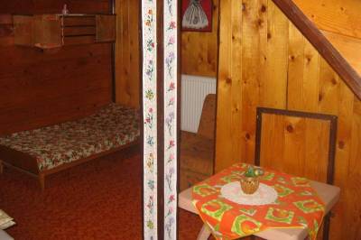 Spálňa s manželskou a 1-lôžkovou posteľou, Chalupa Bartošov, Zázrivá