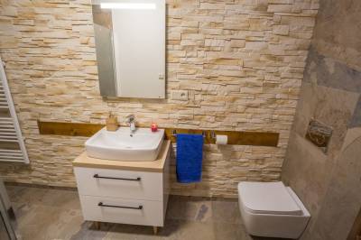 Apartmán 16 - kúpeľňa s toaletou, Vila Kollár, Vysoké Tatry