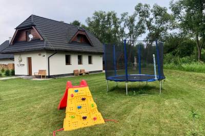 Detské ihrisko s trampolínou a šmykľavkou, Villa Detvan, Stará Lesná