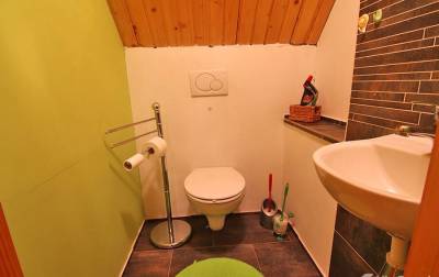 Samostatná toaleta, Drevenica Magduška, Osturňa