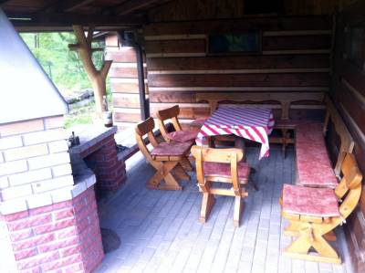 Altánok so sedením a vonkajším krbom, Originálna drevenica Jezersko 43, Jezersko