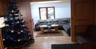 Obývačka s rozkladacím gaučom, Chata Ľuboš, Námestovo