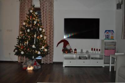 LCD TV v obývačke, Chata Home, Stará Lesná