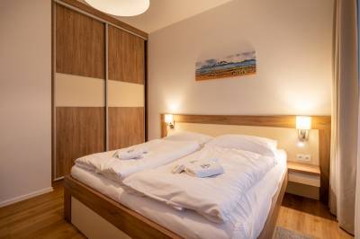 Spálňa s manželskou posteľou, Apartmán Hrebienok D4, Vysoké Tatry