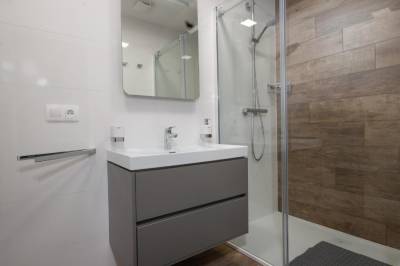 Apartmán Deluxe - kúpeľňa so sprchovacím kútom, Apartmány Abies****, Vysoké Tatry