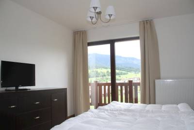 Spálňa s manželskou posteľou, LCD TV a balkónom, Vila Bella Monte, Ždiar