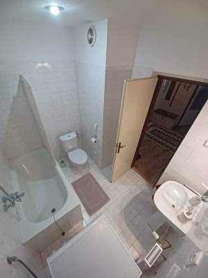 Kúpeľňa s vaňou a toaletou, Vila Šafárik, Vysoké Tatry