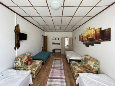 4-lôžková spálňa s oddelenými posteľami a prístelkami, Chata Holanka, Látky