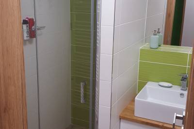 Kúpeľňa so sprchovacím kútom, Apartmán FRANZ, Vysoké Tatry