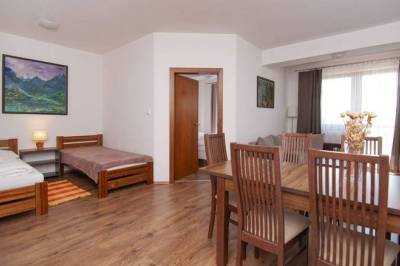 Apartmán Komfort - dve 1-lôžkové postele a jedálenské sedenie, APARTMÁNY SILEAS, Veľká Lomnica