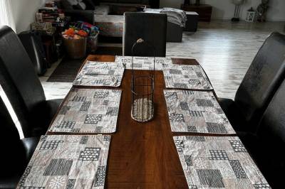 Jedálenský stôl, Vila Svišťovka, Stará Lesná