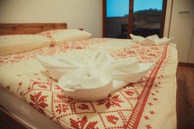 Spálňa s manželskou posteľou, Chalupa Kubínska, Dolný Kubín