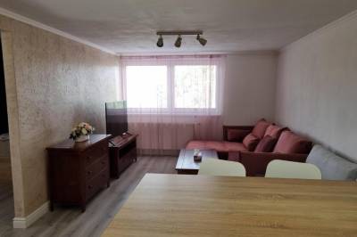 Apartmán 2 - obývačka s rozkladacím gaučom a LCD TV, Ubytovanie u Durpiho, Banská Štiavnica