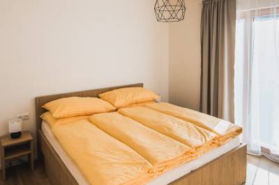 APARTMÁN Z41 - spálňa s manželskou posteľou, NA KUBÍNKE, Dolný Kubín