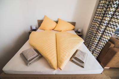 APARTMÁN Z44 - spálňa s manželskou posteľou, NA KUBÍNKE, Dolný Kubín
