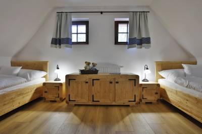 Chalupa typu B - spálňa s dvomi samostatnými posteľami, Chalupy Rezort Gothal***, Liptovská Osada