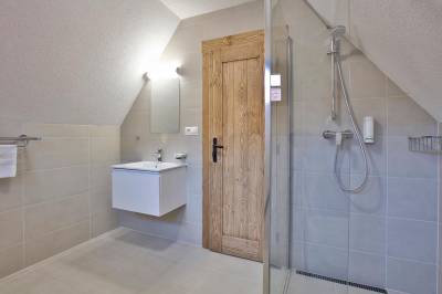 Chalupa typu G - kúpeľňa so sprchovacím kútom, Chalupy Rezort Gothal***, Liptovská Osada