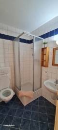 Apartmán - kúpeľňa so sprchovacím kútom a toaletou, Ubytovanie Lienka, Nová Lesná