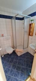 Ubytovanie Lienka 3 - kúpeľňa so sprchovacím kútom a toaletou, Ubytovanie Lienka, Nová Lesná