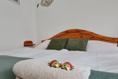 Ubytovanie Lienka 3 - spálňa manželskou posteľou, Ubytovanie Lienka, Nová Lesná