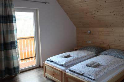 Spálňa s manželskou posteľou, Chatová usadlosť Pieninka, Lesnica