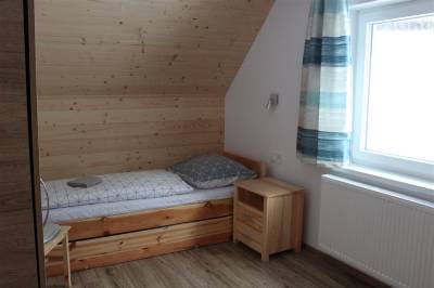 Spálňa s 1-lôžkovou posteľou, Chatová usadlosť Pieninka, Lesnica
