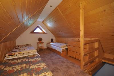 Rodinná izba s 2 spálňami - spálňa s tromi oddelenými lôžkami, Penzión Pieninka, Lesnica