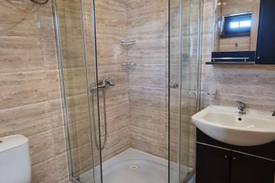 Kúpeľňa so sprchovacím kútom a toaletou, Premium Štúdio 3041, 4 *Resort, Sveti Vlas, Sveti Vlas