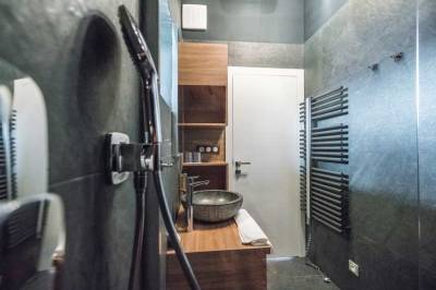 Apartmán na 2. poschodí - kúpeľňa so sprchovacím kútom, Chalet Ski, Demänovská Dolina