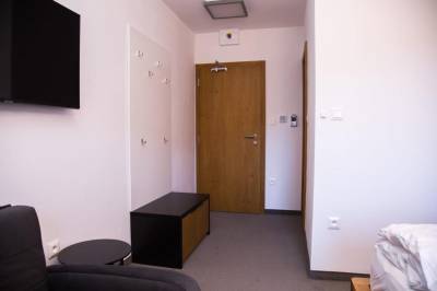 Apartmán s jednou spálňou (Dvojlôžková izba) - interiér izby, Snowland Apartmány, Valča
