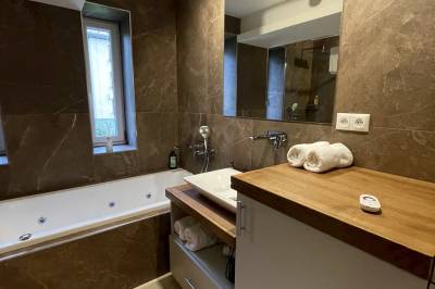 Kúpeľňa s vaňou, MARMOT Mountain Apartment, Vysoké Tatry