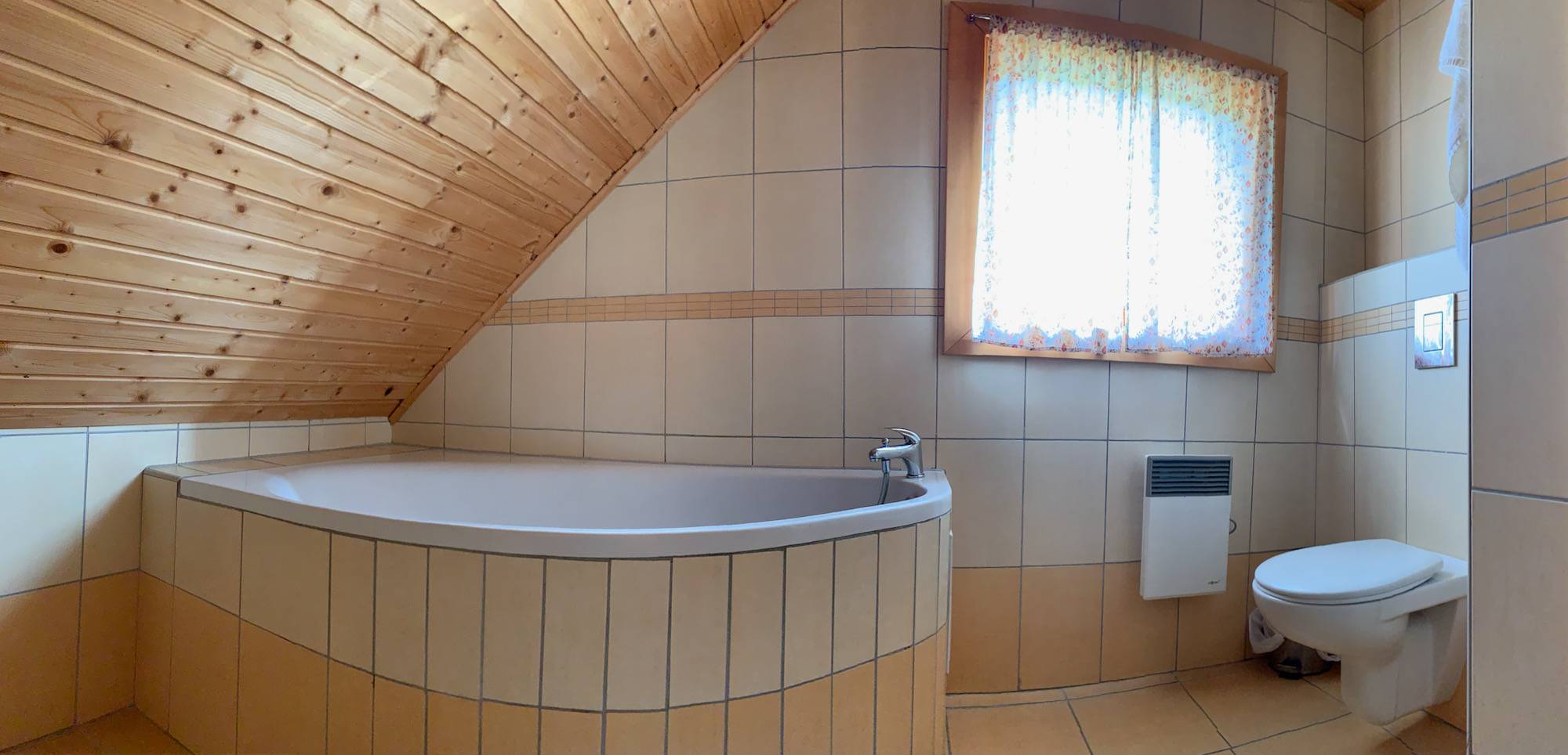 Kúpeľňa s toaletou, Chata Musica, Malatíny