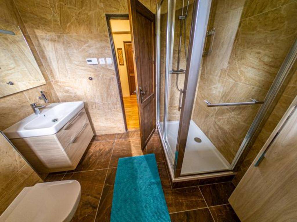 Kúpeľňa s toaletou, Janiho chata, Ždiar