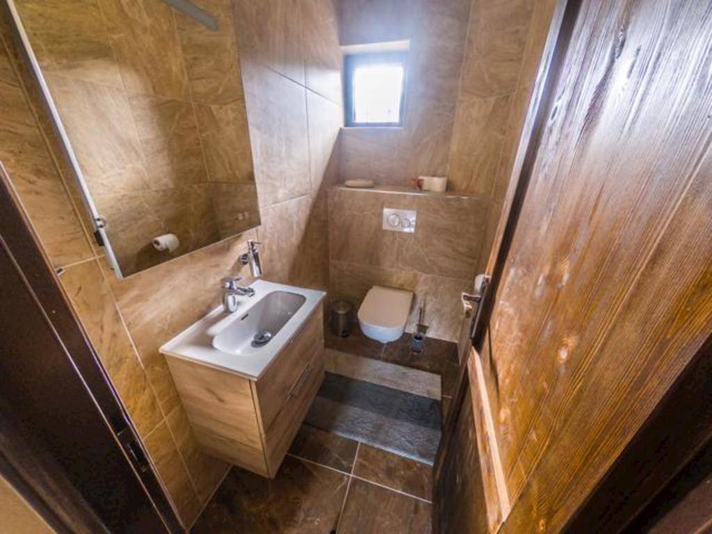 Samostatná toaleta, Janiho chata, Ždiar