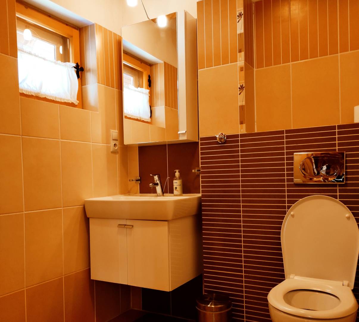 Samostatná toaleta, Drevenica Romantika, Zázrivá