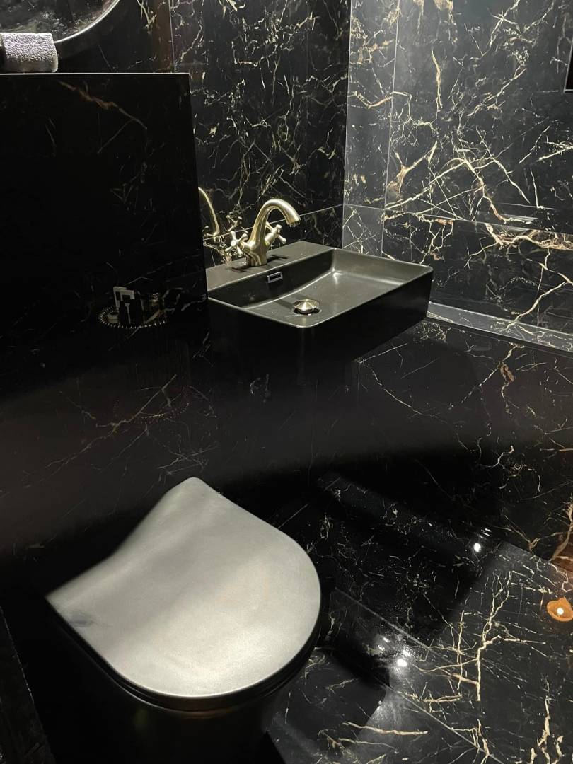 Samostatná toaleta, Chalet Látky, Látky