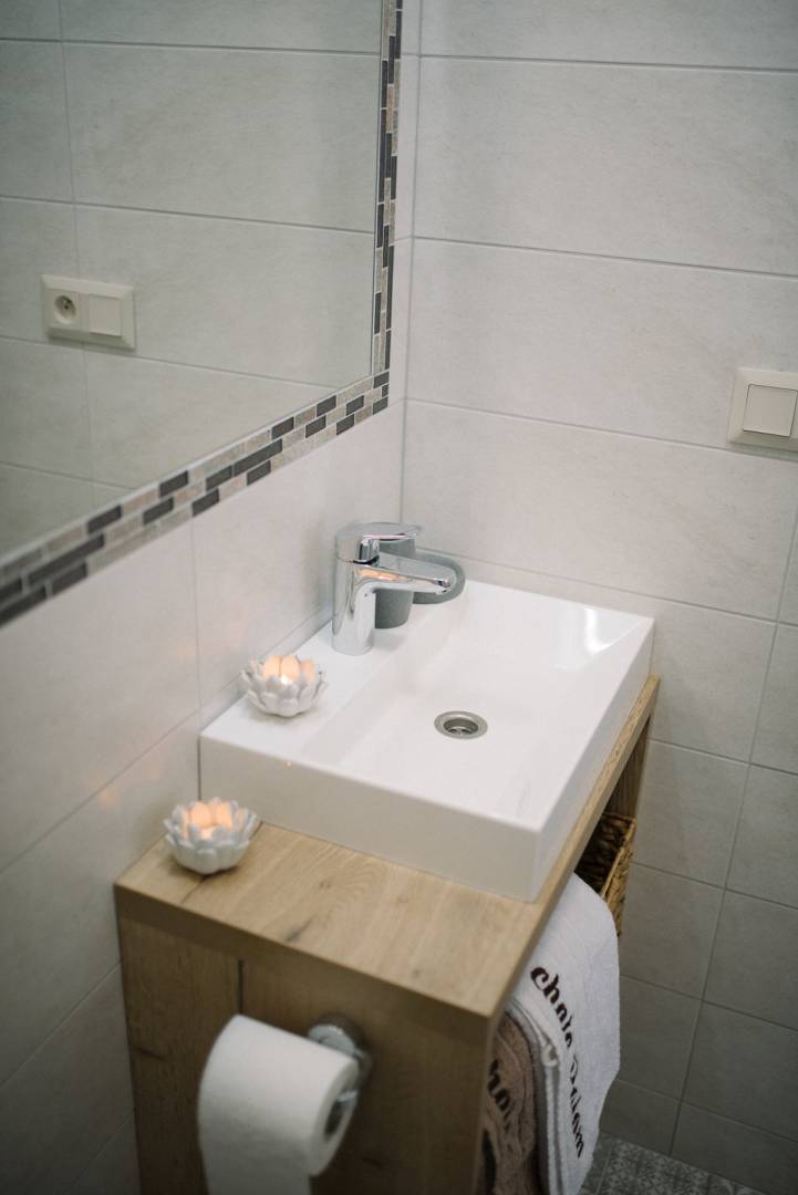 Samostatná toaleta, Chata Polom, Raková