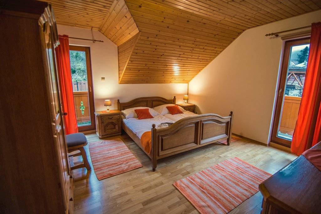 Spálňa, Chata Korcháň, Raková